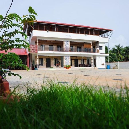 Castle Home Stays Udupi Eksteriør bilde
