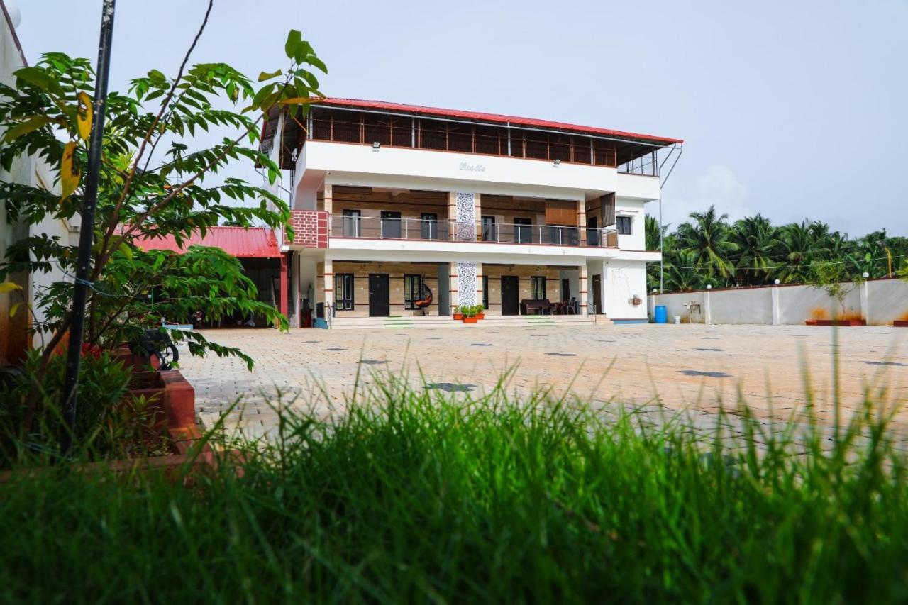 Castle Home Stays Udupi Eksteriør bilde
